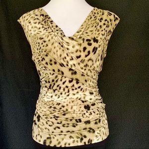 Vince Camuto • ⓂFitted Stretch Top • Leopard Print